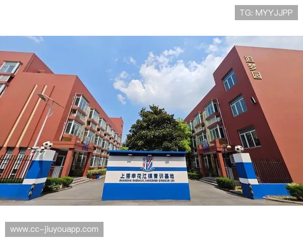 足球俱乐部在青训中推进家校俱乐部三方沟通机制,足球青训俱乐部规划 足球俱乐部在青训中推进家校俱乐部三方沟通机制,足球青训俱乐部规划